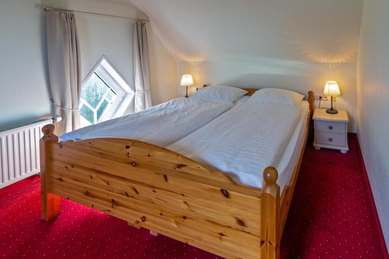 יבר Hotel Am Elisabethufer מראה חיצוני תמונה