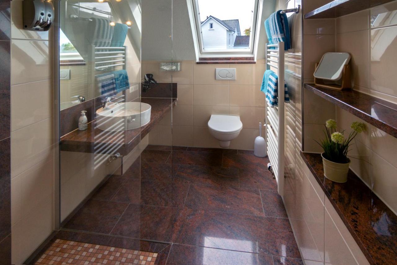 יבר Hotel Am Elisabethufer מראה חיצוני תמונה