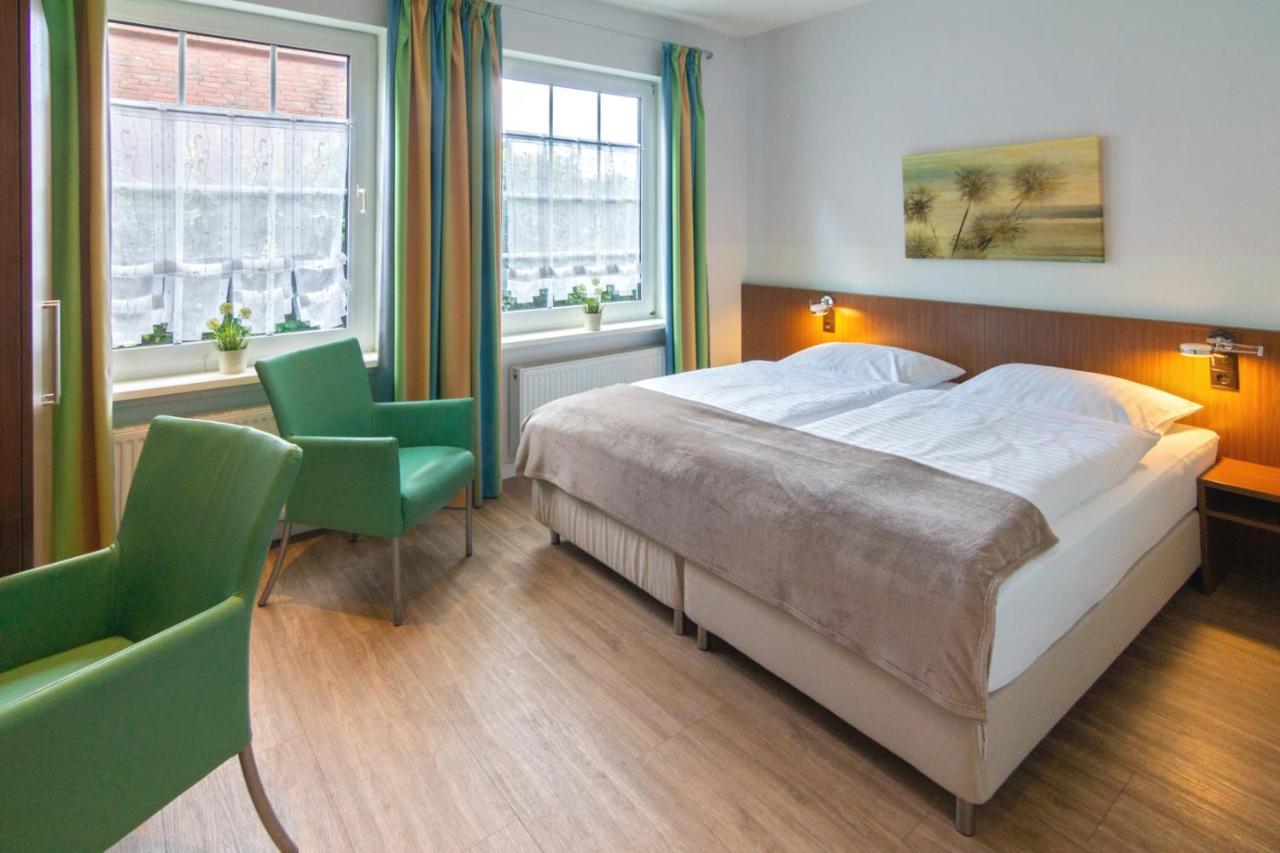 יבר Hotel Am Elisabethufer מראה חיצוני תמונה